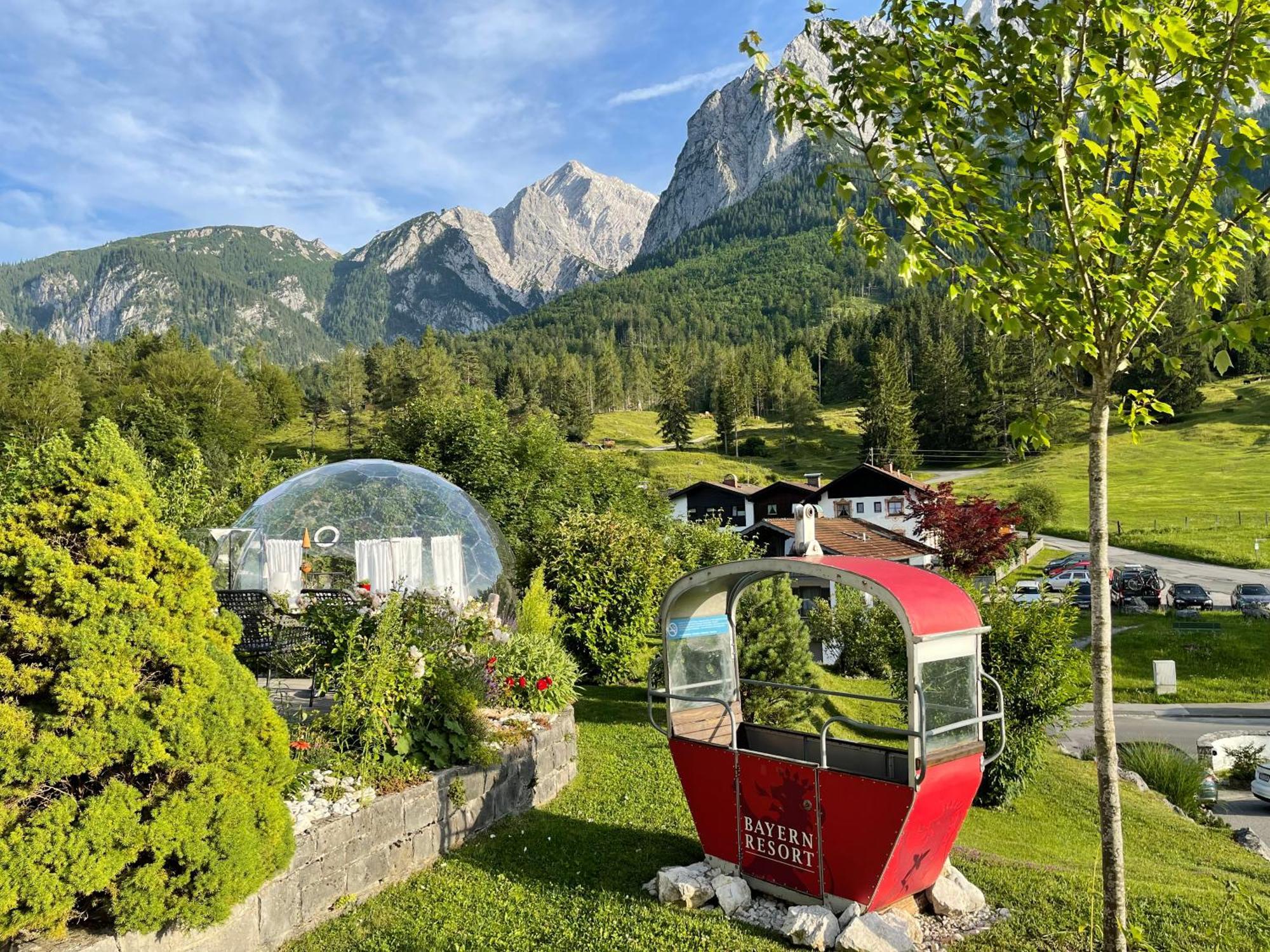 Bayern Resort Hotel - Adults Only - Mit Zugspitzblick - Eibsee-Naehe - Wellnessbereich - Naturpool Im Sommer Grainau Buitenkant foto