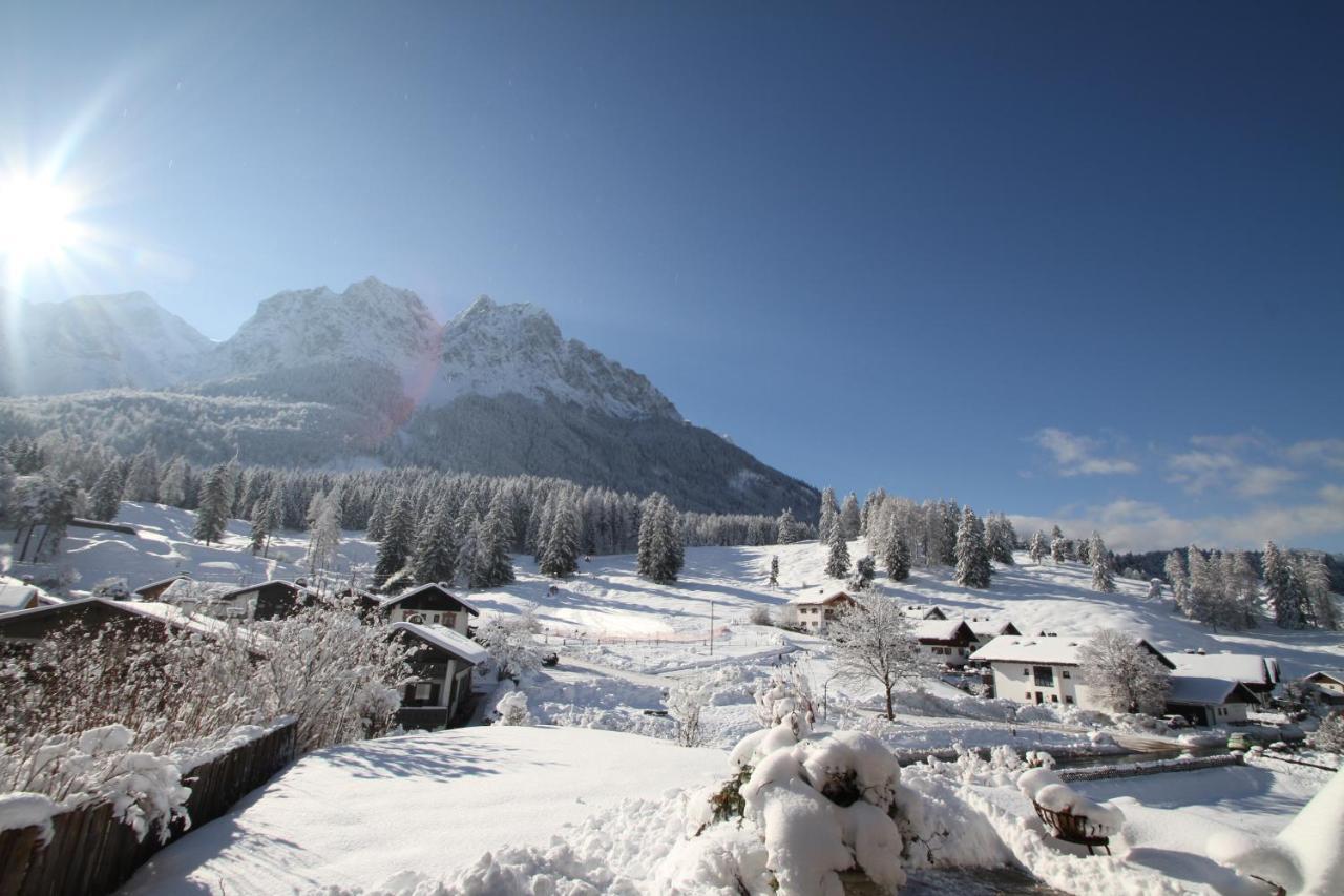 Bayern Resort Hotel - Adults Only - Mit Zugspitzblick - Eibsee-Naehe - Wellnessbereich - Naturpool Im Sommer Grainau Buitenkant foto