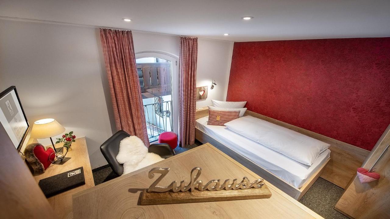 Bayern Resort Hotel - Adults Only - Mit Zugspitzblick - Eibsee-Naehe - Wellnessbereich - Naturpool Im Sommer Grainau Buitenkant foto
